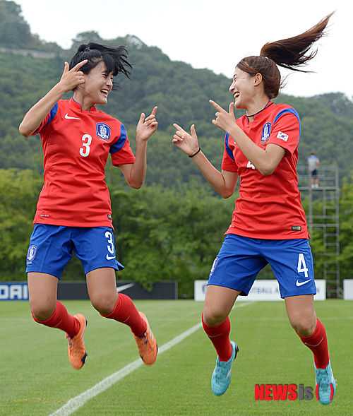 韩国女足照遭吐槽:这才是真正的韩国人(组图)